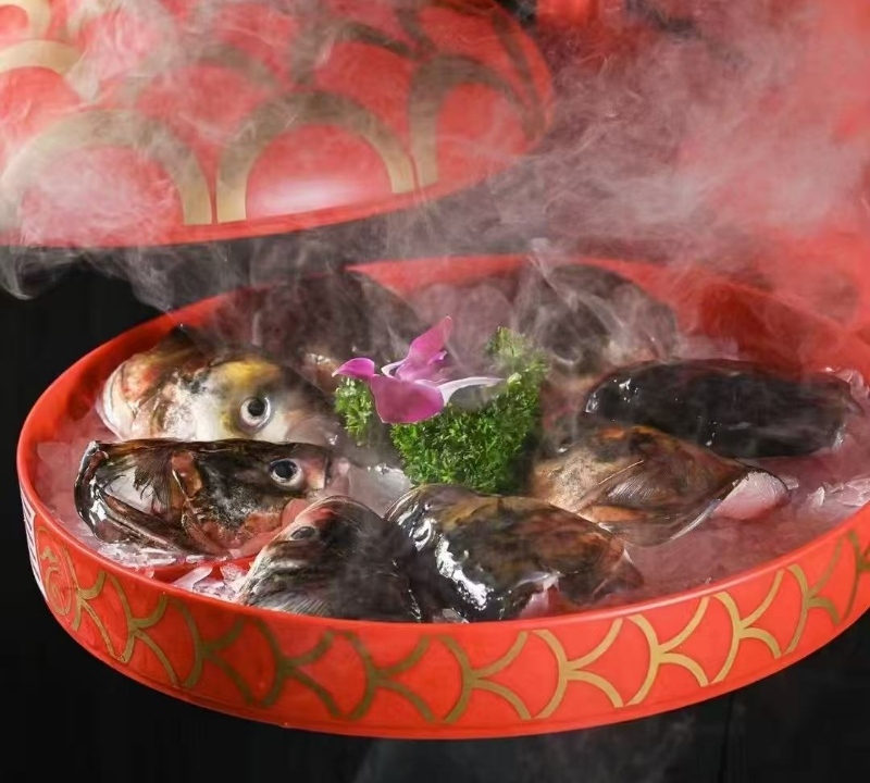 东灶鱼头火锅